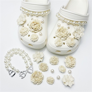 Elegante Crocs charms med blomster og perlekæder - 13 stk